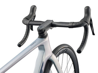 GIANT Propel Advanced 2 click to zoom image