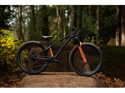 GIANT STP 24 Black Chrome click to zoom image