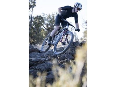 GIANT Contact SLR XC Integrated Handlebar click to zoom image