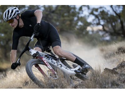 GIANT Contact SLR XC Integrated Handlebar click to zoom image