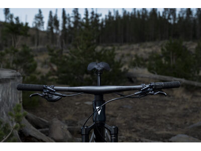 GIANT Contact SLR XC Integrated Handlebar click to zoom image