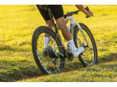 GIANT Charge Pro Shoes click to zoom image