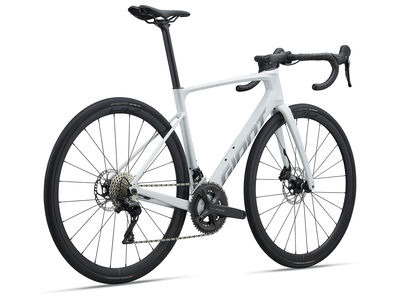 GIANT Defy Advanced 2 click to zoom image
