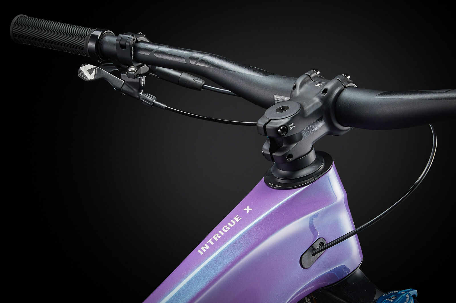 LIV Intrigue X Advanced 2 4499.00 BIKES Mountain Bikes Long Eaton Cycles