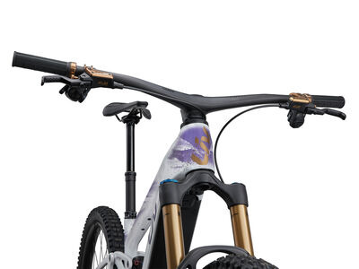LIV Intrigue Advanced E+ 0 Prism Pearl click to zoom image