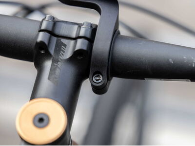 Quad Lock QL Accessory Anti Theft Screws click to zoom image