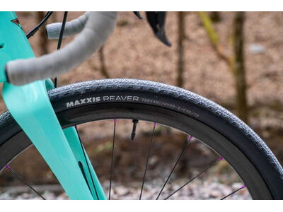 Maxxis TYRE MaxGRV Reaver 700x45 HYPRX TAN click to zoom image