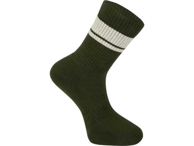 MADISON Roam Isoler Crew Sock, midnight green click to zoom image