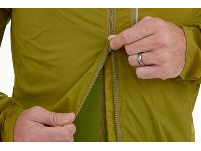 MADISON Roam Men's Lightweight Windproof Packable Jacket, golden yellow click to zoom image