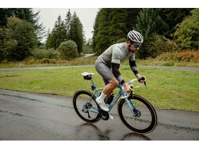 MADISON Flux EIT Pad Lycra Bib Short - men's - steel grey click to zoom image